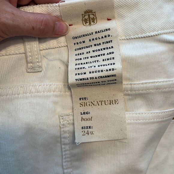 NWT Talbots Cream Corduroy Signature Boot Cut Jeans - Picture 3 of 9
